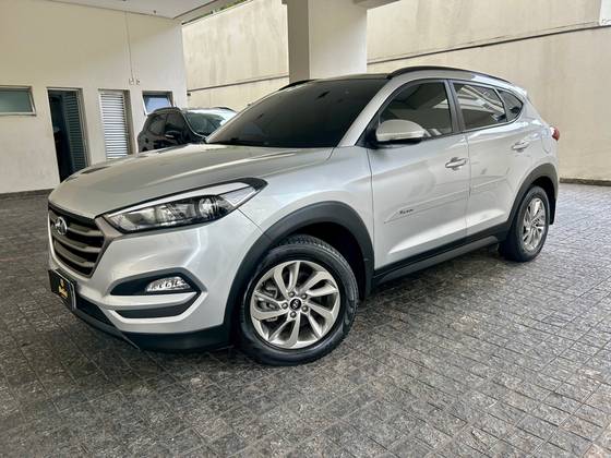 HYUNDAI TUCSON 1.6 16V T-GDI GASOLINA GLS ECOSHIFT HYUNDAI TUCSON 1.6 16V T-GDI GASOLINA GLS ECOSHIFT